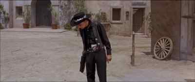 That's six. Call him out. - The Shakiest Gun in the West