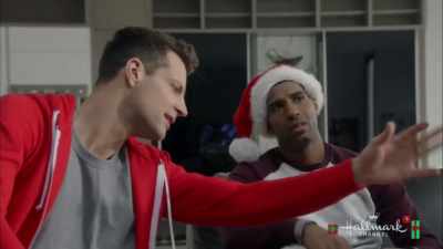 That's terrible. - Christmas Next Door