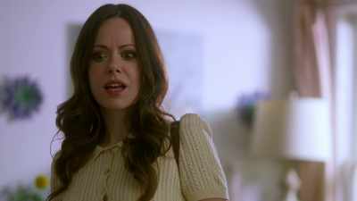 - That's... that's really nice.
You didn't have to do that. - My Husband's Seven Wives