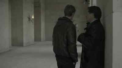 - That's the dart from a stun gun.
- OK. - The Bridge