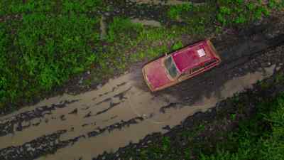 That's the most stuck
it's ever been. - The Grand Tour
