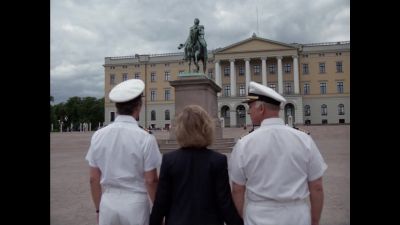 That's the Oslo royal palace. - The Love Boat