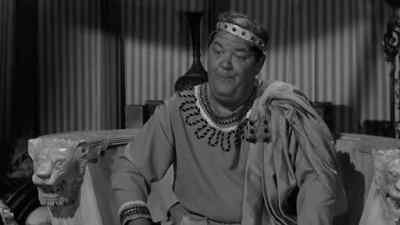 That's the strong one, sire. - The Three Stooges Meet Hercules