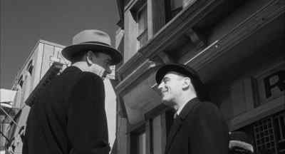 That's the window
to my old lady's apartment. - Chicago Syndicate