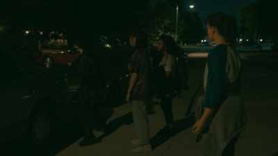 - That's true.
- So why don't you wait out here, - Paper Girls