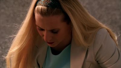 That's weird. - CSI: Miami