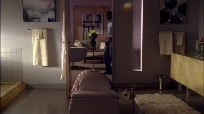 That's what you get
for drinking whole milk, Shawn. - Psych