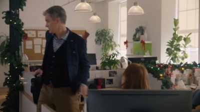 - That's what I love about it.
- Yeah, can you get me a coffee
please? - Christmas Jars