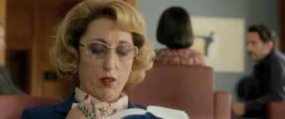 - That's what I'm doing.
- My color. Hope. - Toc Toc