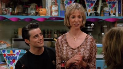 That's when we started
this fruit basket business. - Friends