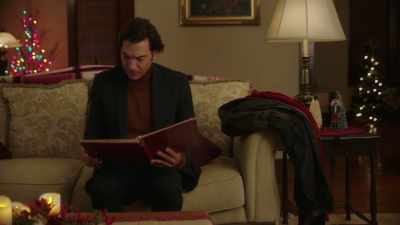 That's where
I recognize her from... - Christmas Is You