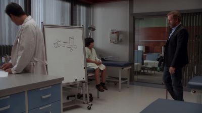 That's my whiteboard. - House