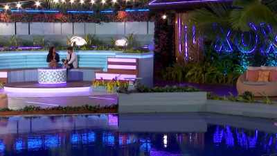THAT'S WHY IT'S SO HARD FOR ME
TO FEEL COMFORTABLE AROUND - Love Island