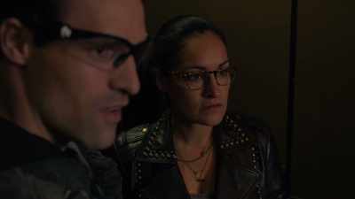 - That's why the bleeding.
- You bastard! - Evil