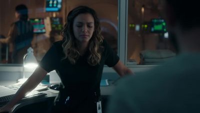 That's my wife in there. - The Resident