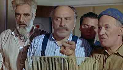 - That's yours, Sandeman.
- I'd like you to have it, Doc. - Doctor at Sea