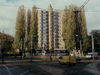 The 12-storey house,
known as the "Skyscraper". - Occupied City