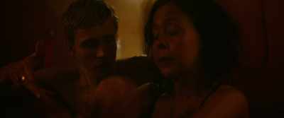 The absurd thing is that,
if we were a couple, - Triangle of Sadness