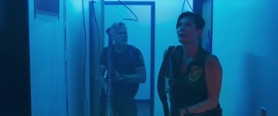 The air in this hallway,
it's... it's stale. - Transmorphers: Mech Beasts