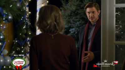 The airline
sent me your suitcase. - Cross Country Christmas