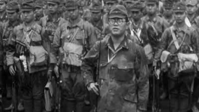 The Allies expect
a final showdown. - The Pacific War in Color