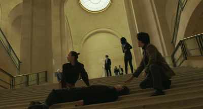The ambulance! Please, someone,
someone, the ambulance! - Rohan at the Louvre