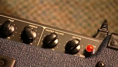 THE AMP'S ELECTRONICS ARE HOUSED
INSIDE A METAL CHASSIS. - How It's Made