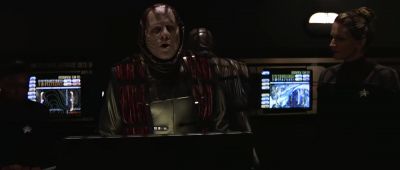 The android he's out of control Report - Star Trek: Insurrection