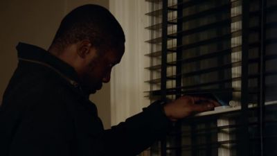 The ankle bracelet really necessary? - Blindspot