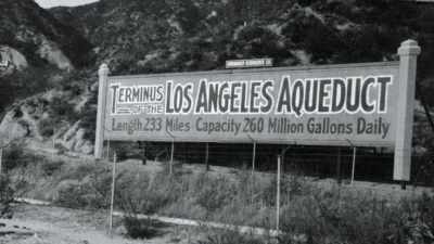 The aqueduct teaches Los Angeles
that - Flood in the Desert