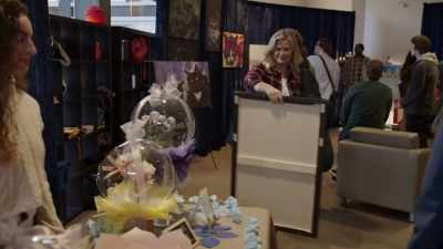 The art fair will be closing
in 20 minutes. - One Bad Apple: A Hannah Swensen Mystery