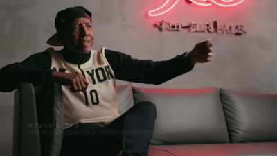 The audience,
and his stage presence, - Origins of Hip Hop