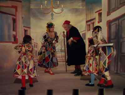 The audience isn't there,
Mistress Columbine. - The Golden Coach