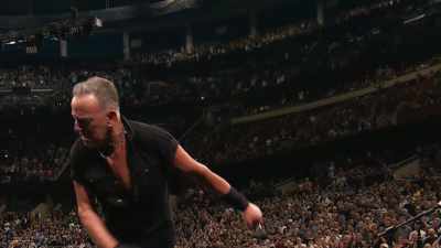 The audience response
was as good or better - Road Diary: Bruce Springsteen and The E Street Band