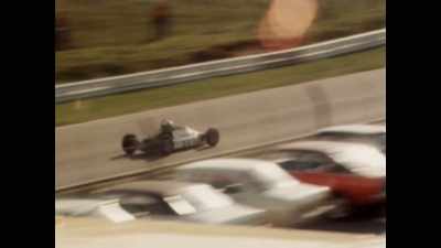 The back end just
dropped down a little bit - Williams & Mansell: Red 5