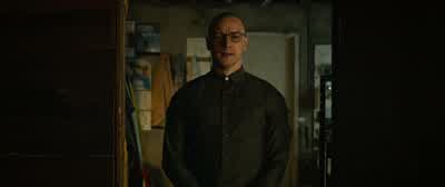 The Beast is a sentient creature who represents the highest form of humans' evolution. - Split
