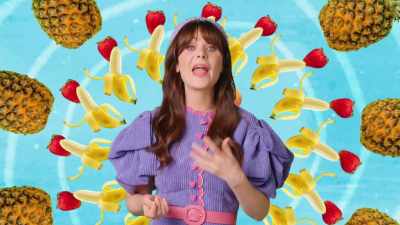 The best way to consume fruit - What Am I Eating? With Zooey Deschanel