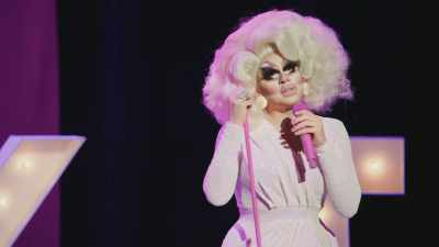 The big thing is, you
guys, coming out here, - Trixie Mattel: Skinny Legend