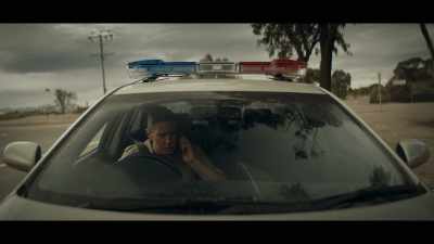 The bloke's pulled
into a motel here, - The Tourist