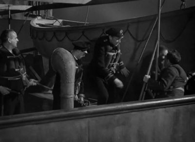 The boat Get moving - San Demetrio London