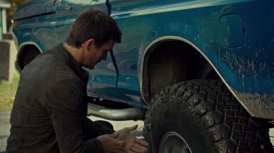 - The bolt broke.
Not my lucky day. - Haven