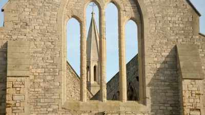 The bomb blast damage to our streets - The Buildings That Fought Hitler
