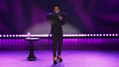 The bonnets got on Instagram
and told Mo'Nique, - Sommore: Queen Chandelier