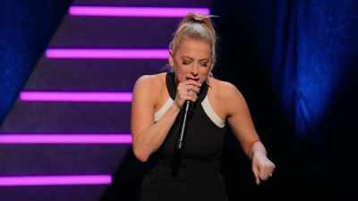 The bridesmaids come down
like, "This is a strapless bra. - Iliza Shlesinger: Unveiled
