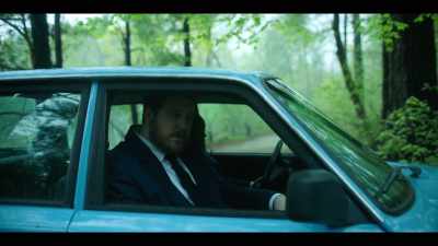 -The briefcase is here?
-[Cha-Cha] It's where Commission said. - The Umbrella Academy