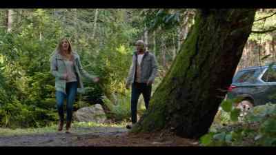 -The cabin's just down this hill.
-Okay. - Virgin River