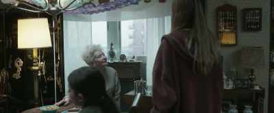 -The cake!
- Marga, this is Lucía, Alba's aunt. - Venus