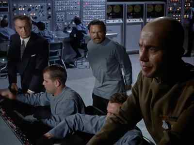 The capsule is not going into time! - The Time Tunnel