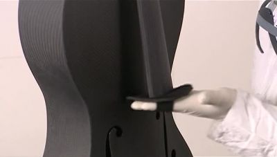 THE CELLO FRAMES
NEED A BIT OF BODYWORK. - How It's Made