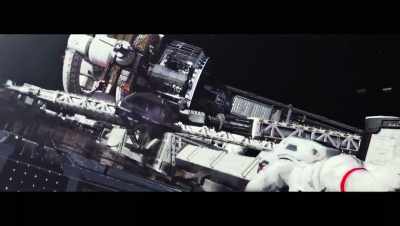 -The central control module's approaching.
-[Peiqiang grunts] - The Wandering Earth